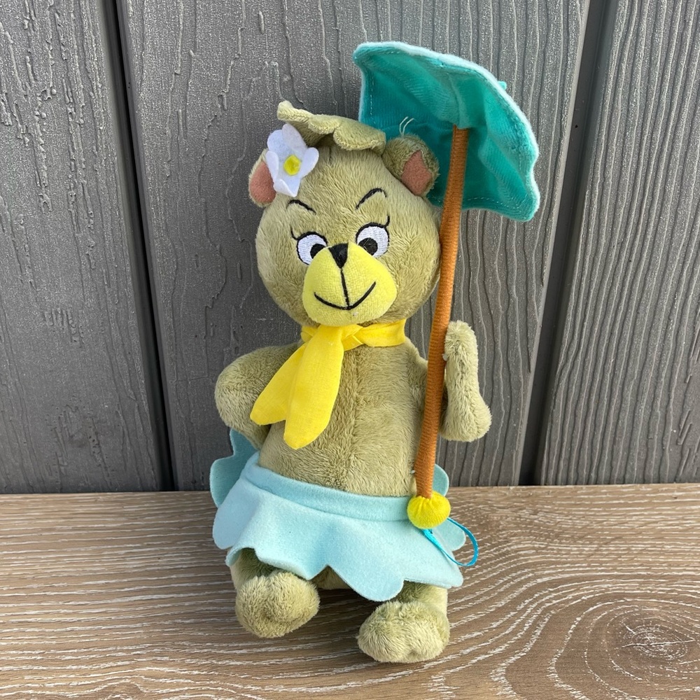 Yogi Bear Cindy Bear Plush Bean Bag Toy Hanna-Barbera Collection